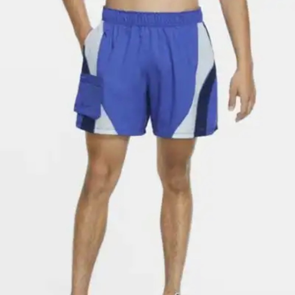Men’s NIKE 6” Side Pocket Training Shorts• SIZE XXL
